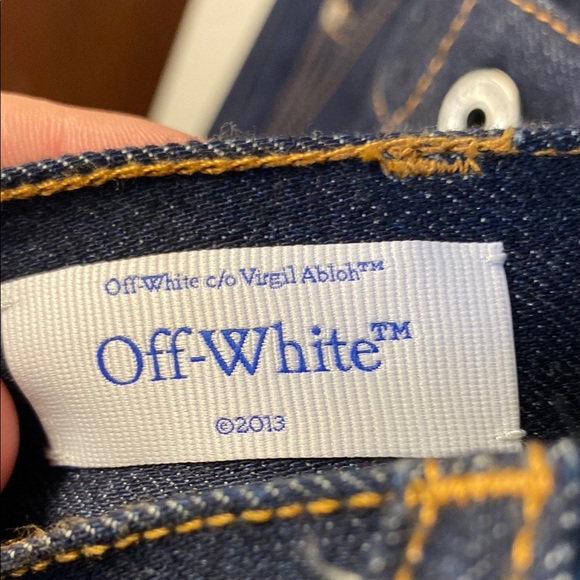 NWT & SOLD OUT Off-White '90s Logo Baggy Denim Jeans in Raw Blue Gold 36W x 36L - Picture 2 of 12
